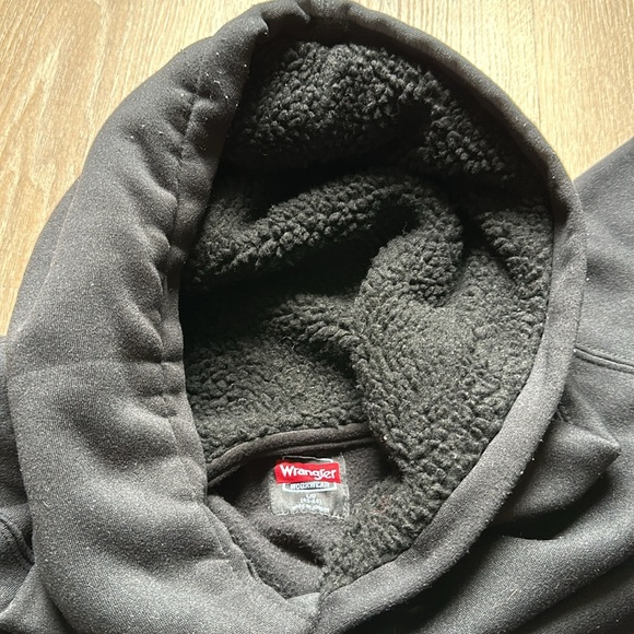 Black sweatshirt - Picture 2 of 4